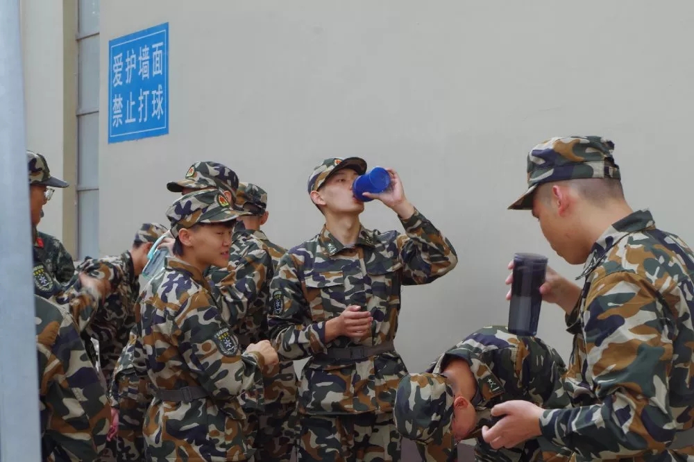 蓝鲸体育APP下载