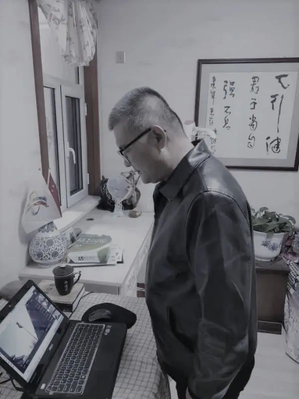 蓝鲸体育APP下载